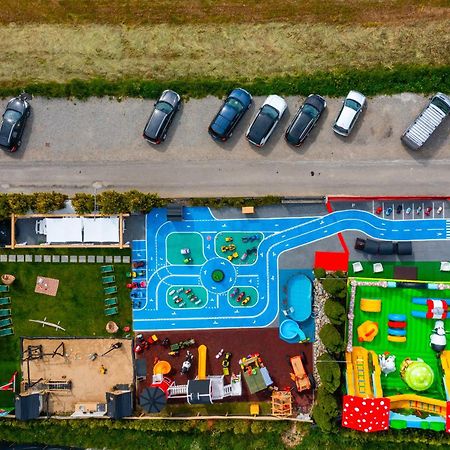 Ceprowka Family Friendly Bed & Breakfast เบียลกาตัทร์ชันสกา ภายนอก รูปภาพ