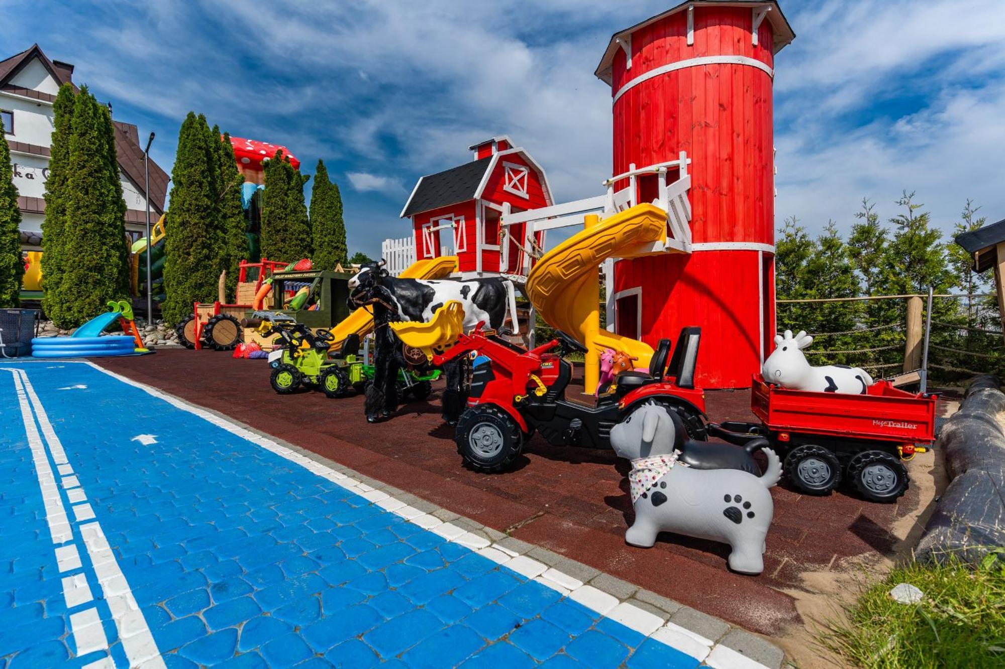 Ceprowka Family Friendly Bed & Breakfast เบียลกาตัทร์ชันสกา ภายนอก รูปภาพ